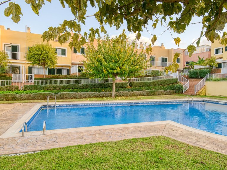 Three-bedroom townhouse with pool and garage in Palma’s sought-after school district , Palma de Mallorca, Baleares 2