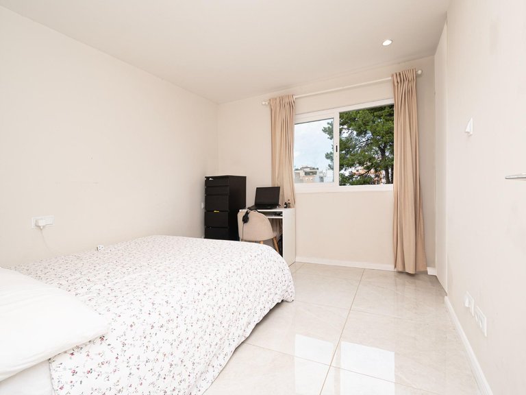 Renovated 3-bedroom flat with terrace in Santa Catalina , Palma de Mallorca, Baleares 23