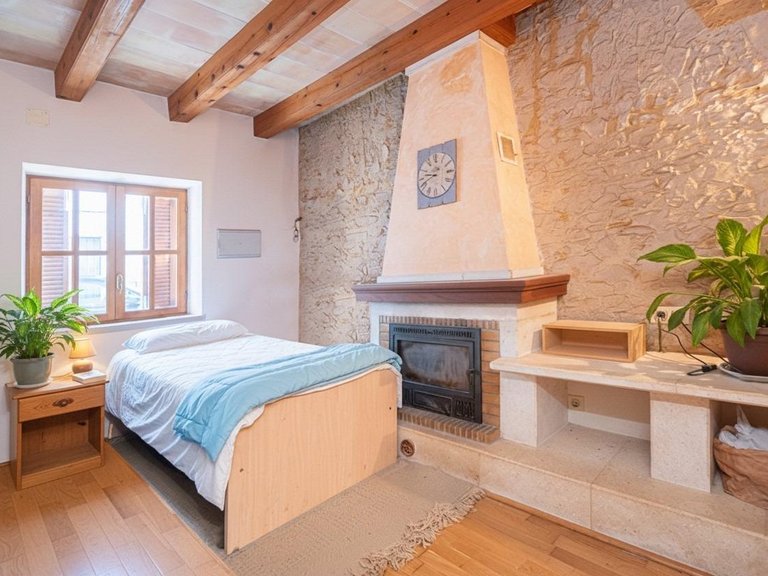 4-bedroom village house with terrace and water well in Felanitx , Felanitx, Baleares 12