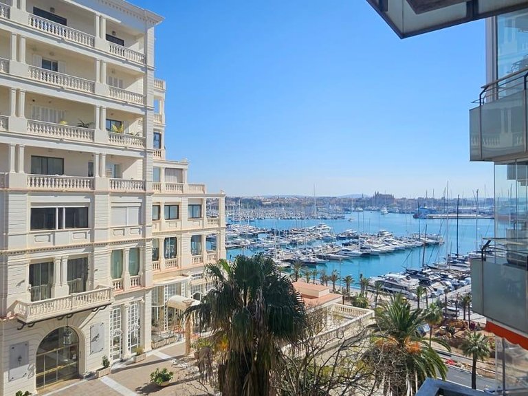 Apartment with terraces to renovate in El Terreno with side sea views , Palma de Mallorca, Baleares 1
