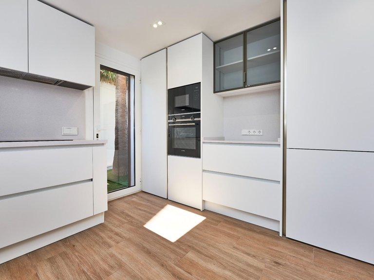 Exclusive villa on the front line of the golf course in Nova Santa Ponsa. , Calvià, Baleares 14