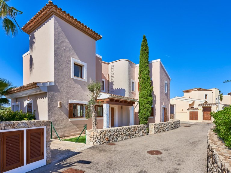 Exclusive villa on the front line of the golf course in Nova Santa Ponsa. , Calvià, Baleares 29