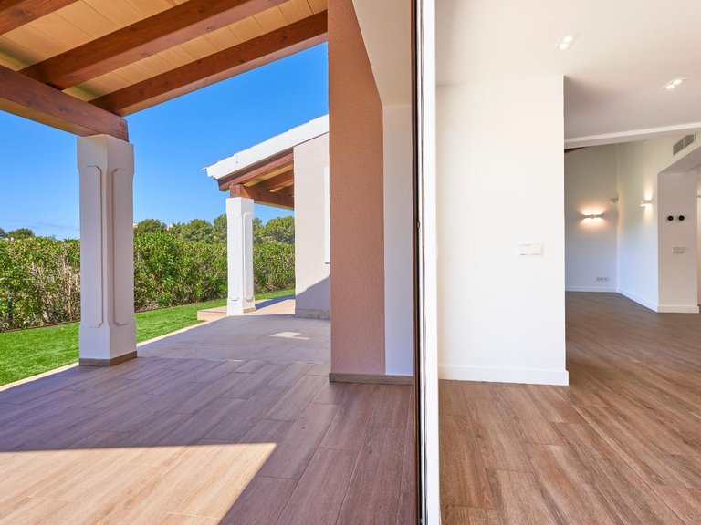 Exclusive villa on the front line of the golf course in Nova Santa Ponsa. , Calvià, Baleares 5