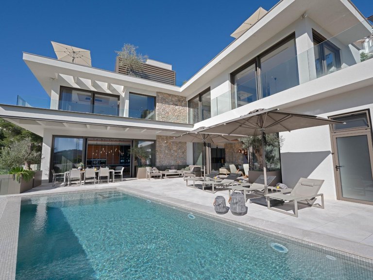 Exceptional 5-bed villa with sea views in Puerto Andratx , Andratx, Baleares 5