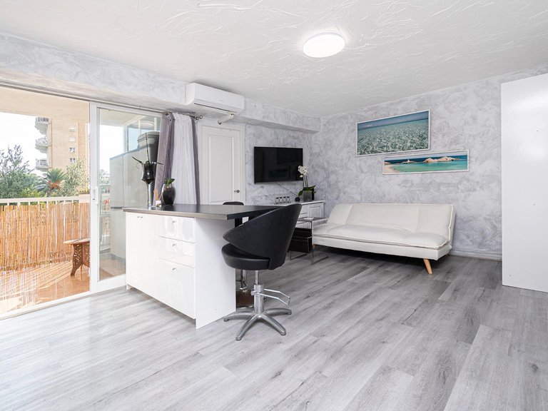 Flat with 2 bedrooms and terrace 200 metres from Magaluf beach , Calvià, Baleares 1