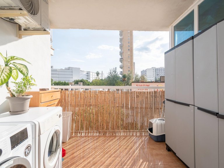 Flat with 2 bedrooms and terrace 200 metres from Magaluf beach , Calvià, Baleares 16