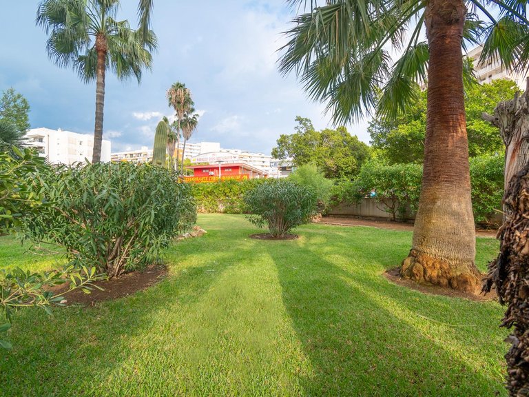 Flat with 2 bedrooms and terrace 200 metres from Magaluf beach , Calvià, Baleares 3