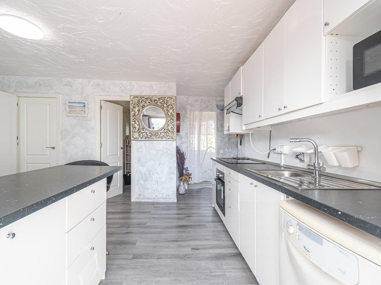 Flat with 2 bedrooms and terrace 200 metres from Magaluf beach , Calvià, Baleares 8