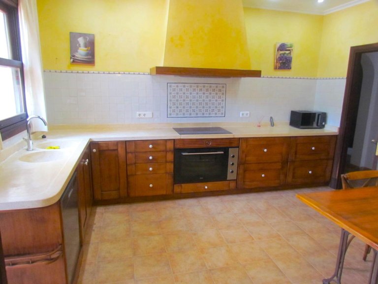 Spectacular Country Estate with Garden, Pool, Barbecue, and Parking in Santa Eugenia , Santa Eugènia, Baleares 12