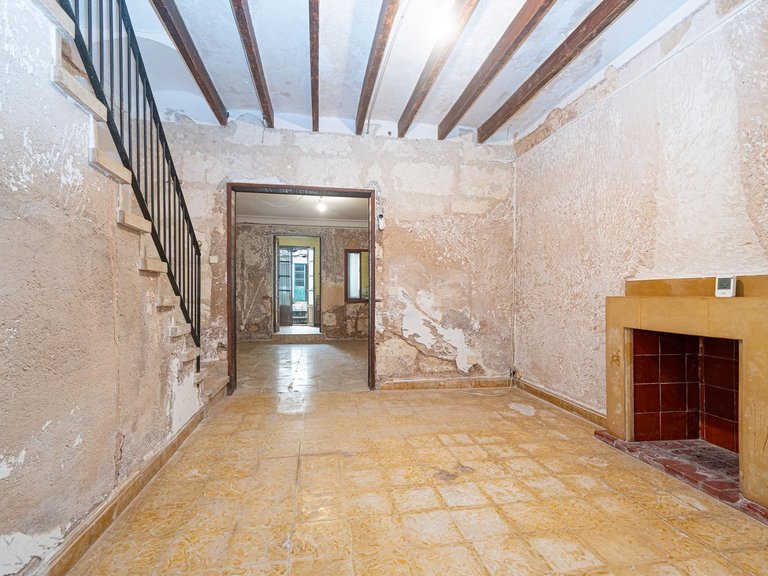 Great Investment Opportunity: House with Garden and 5 Bedrooms in the Heart of Inca , Inca, Baleares 6