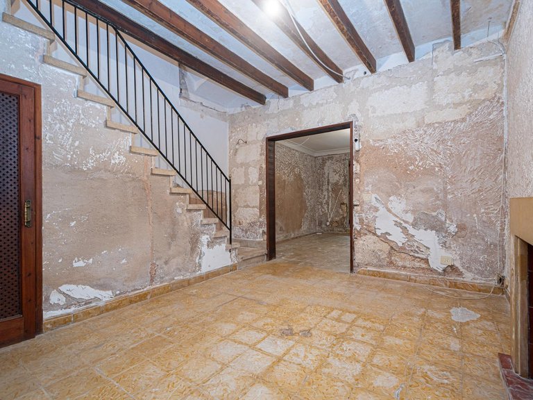 Great Investment Opportunity: House with Garden and 5 Bedrooms in the Heart of Inca , Inca, Baleares 7