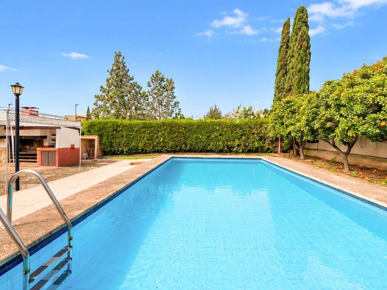 Investment Opportunity in Palmanyola: Villa with Great Potential for Renovation , Bunyola, Baleares 6