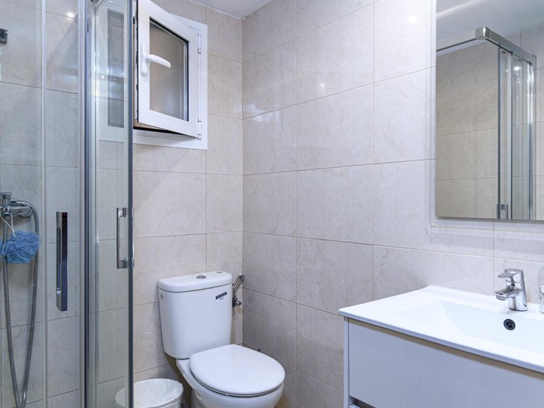 3-bedroom flat with potential for renovation near S'Ercorxador , Palma de Mallorca, Baleares 13