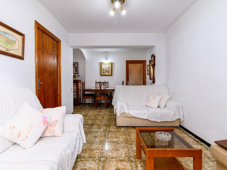 3-bedroom flat with potential for renovation near S'Ercorxador , Palma de Mallorca, Baleares 2