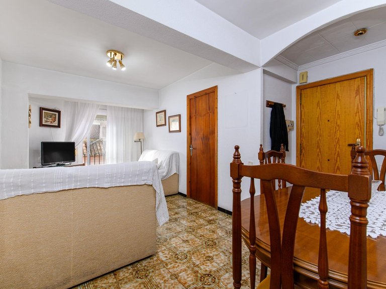 3-bedroom flat with potential for renovation near S'Ercorxador , Palma de Mallorca, Baleares 4