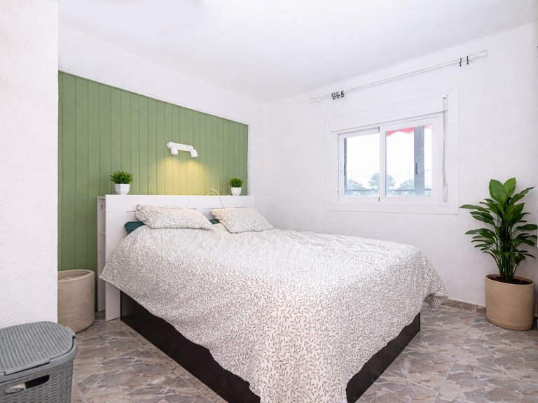 2-bedroom flat 200 metres from the beach with parking , Calvià, Baleares 11