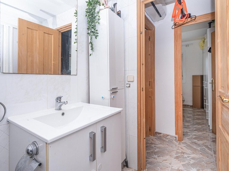 2-bedroom flat 200 metres from the beach with parking , Calvià, Baleares 15