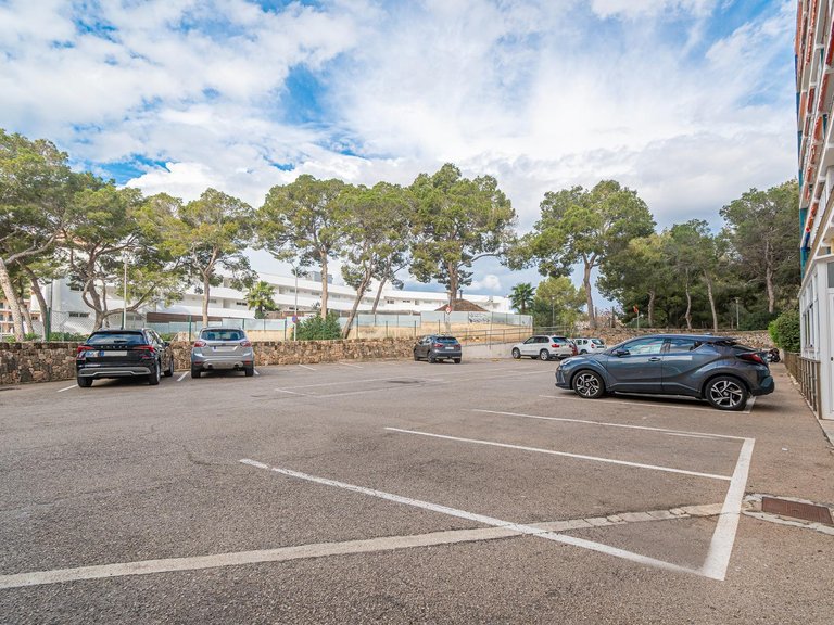 2-bedroom flat 200 metres from the beach with parking , Calvià, Baleares 18