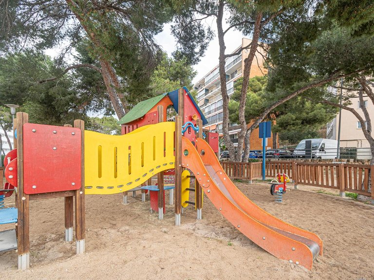 2-bedroom flat 200 metres from the beach with parking , Calvià, Baleares 19