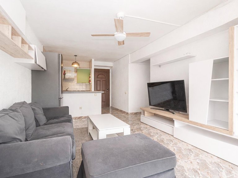 2-bedroom flat 200 metres from the beach with parking , Calvià, Baleares 6