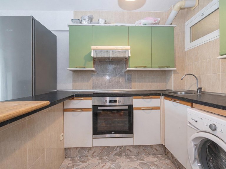 2-bedroom flat 200 metres from the beach with parking , Calvià, Baleares 9