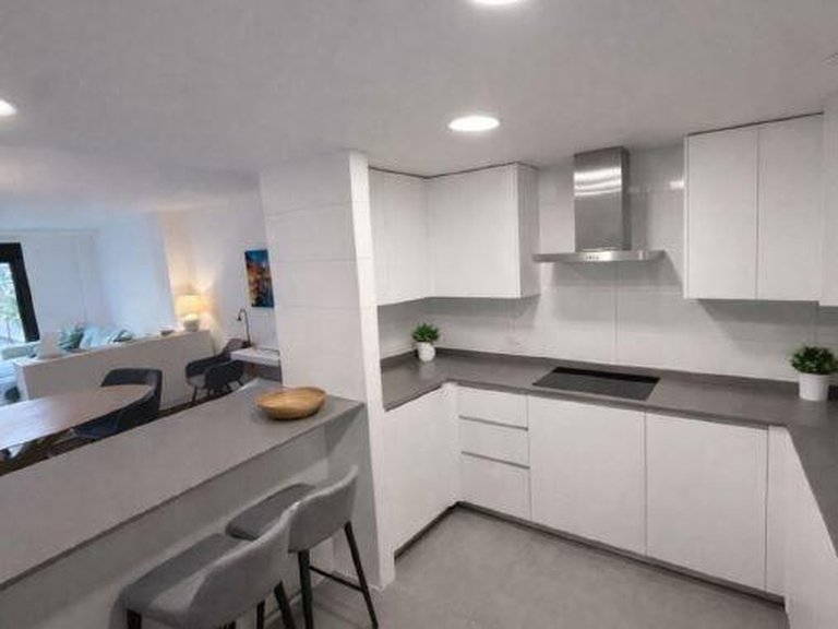 Modern 4-bedroom ground-floor flat in Santa Ponsa , Calvià, Baleares 8