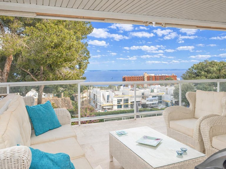 Spacious flat with sea views, terraces and parking in Cas Català , Calvià, Baleares 1