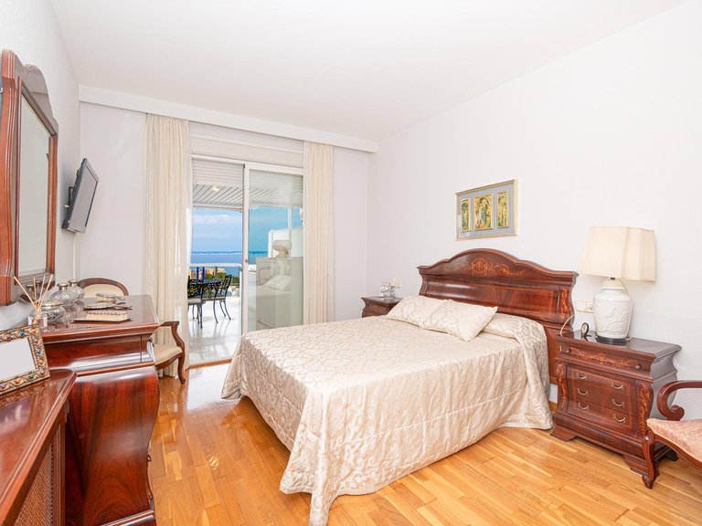 Spacious flat with sea views, terraces and parking in Cas Català , Calvià, Baleares 18