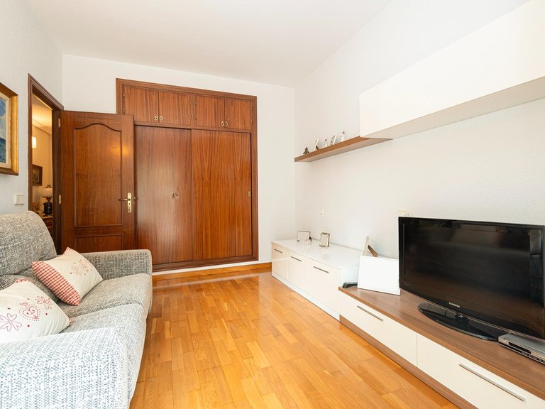 Spacious flat with sea views, terraces and parking in Cas Català , Calvià, Baleares 24