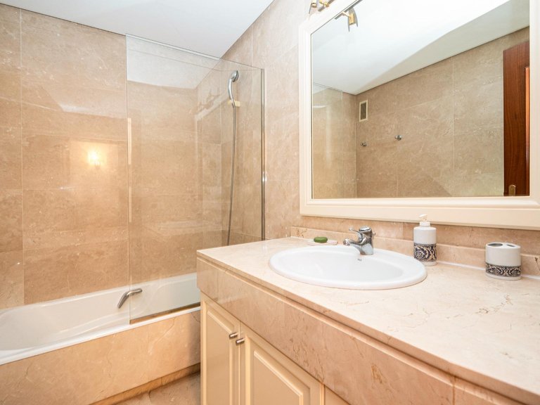 Spacious flat with sea views, terraces and parking in Cas Català , Calvià, Baleares 27