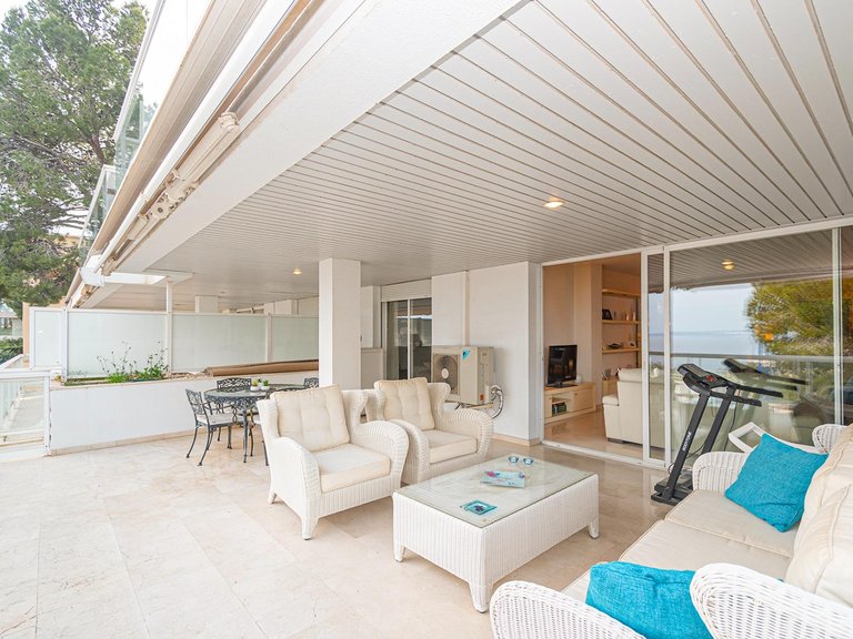 Spacious flat with sea views, terraces and parking in Cas Català , Calvià, Baleares 4