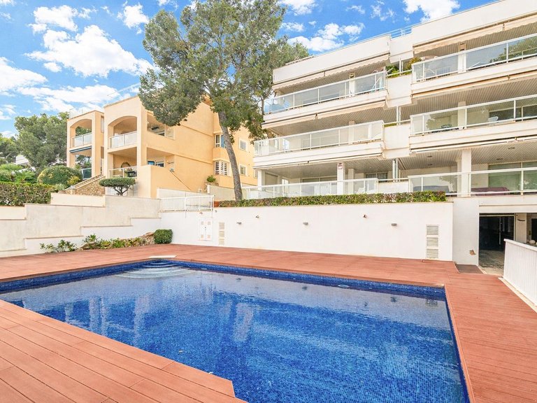 Spacious flat with sea views, terraces and parking in Cas Català , Calvià, Baleares 7