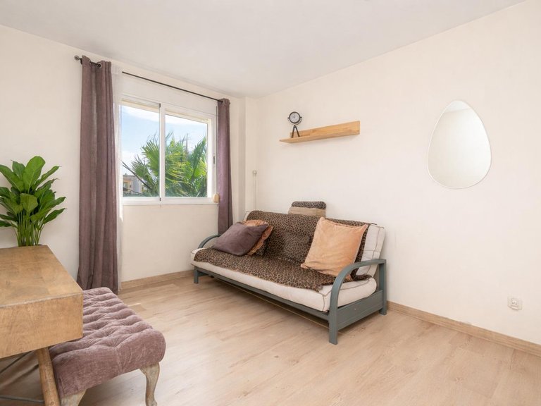 Duplex penthouse with sun terrace in a residential complex with gardens and a swimming pool, just 5 minutes from the sea , Llucmajor, Baleares 17