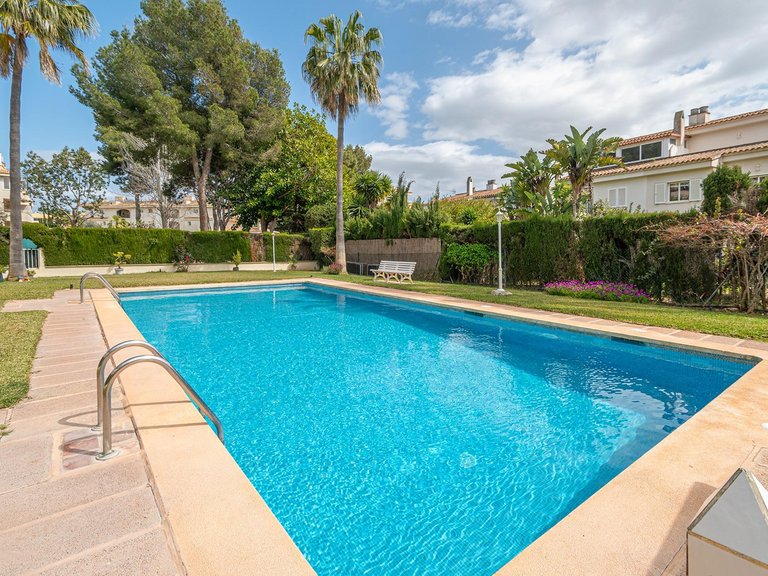Duplex penthouse with sun terrace in a residential complex with gardens and a swimming pool, just 5 minutes from the sea , Llucmajor, Baleares 25