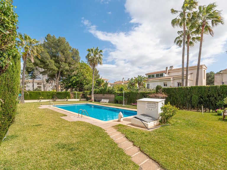 Duplex penthouse with sun terrace in a residential complex with gardens and a swimming pool, just 5 minutes from the sea , Llucmajor, Baleares 26