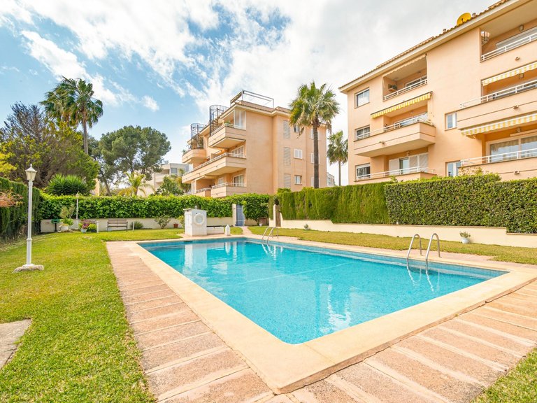 Duplex penthouse with sun terrace in a residential complex with gardens and a swimming pool, just 5 minutes from the sea , Llucmajor, Baleares 27