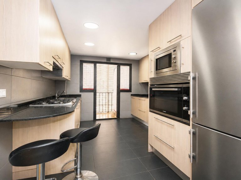 Fantastic 3-bedroom flat with a terrace, parking space, storage room and views of the park in Camp Redó , Palma de Mallorca, Baleares 10