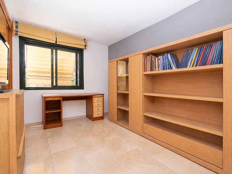 Fantastic 3-bedroom flat with a terrace, parking space, storage room and views of the park in Camp Redó , Palma de Mallorca, Baleares 20