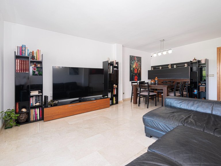 Fantastic 3-bedroom flat with a terrace, parking space, storage room and views of the park in Camp Redó , Palma de Mallorca, Baleares 4