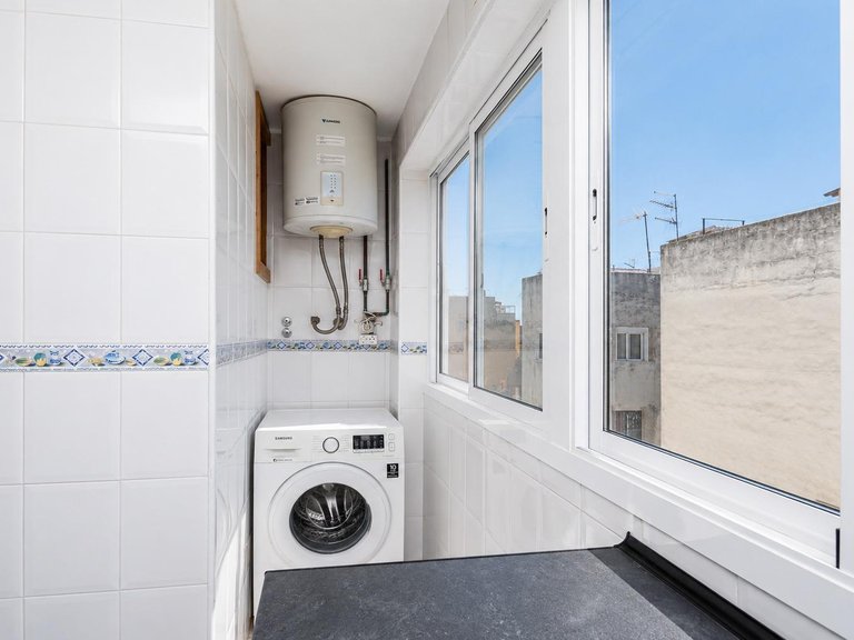 Bright 3-bedroom flat in good condition with a balcony , Palma de Mallorca, Baleares 10