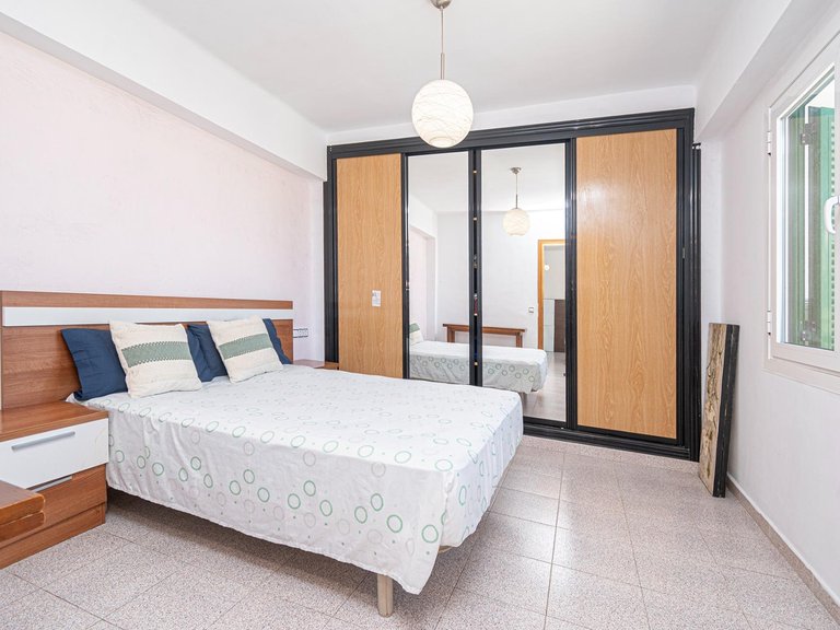Bright 3-bedroom flat in good condition with a balcony , Palma de Mallorca, Baleares 13