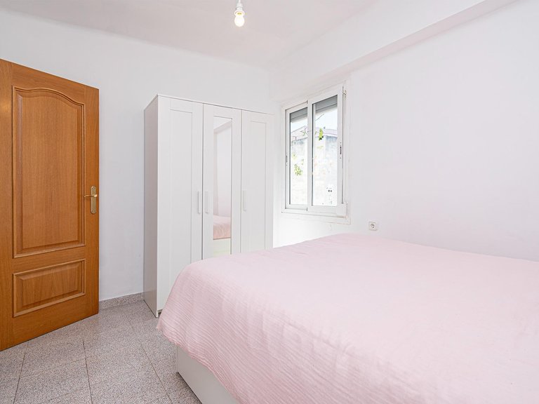 Bright 3-bedroom flat in good condition with a balcony , Palma de Mallorca, Baleares 14