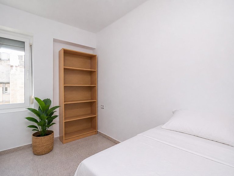 Bright 3-bedroom flat in good condition with a balcony , Palma de Mallorca, Baleares 17