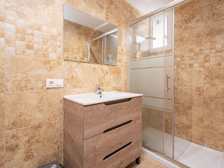 Bright 3-bedroom flat in good condition with a balcony , Palma de Mallorca, Baleares 19