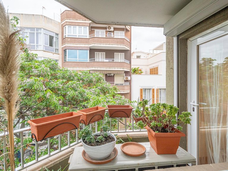3-bedroom flat with balcony in Santa Catalina , Palma de Mallorca, Baleares 3