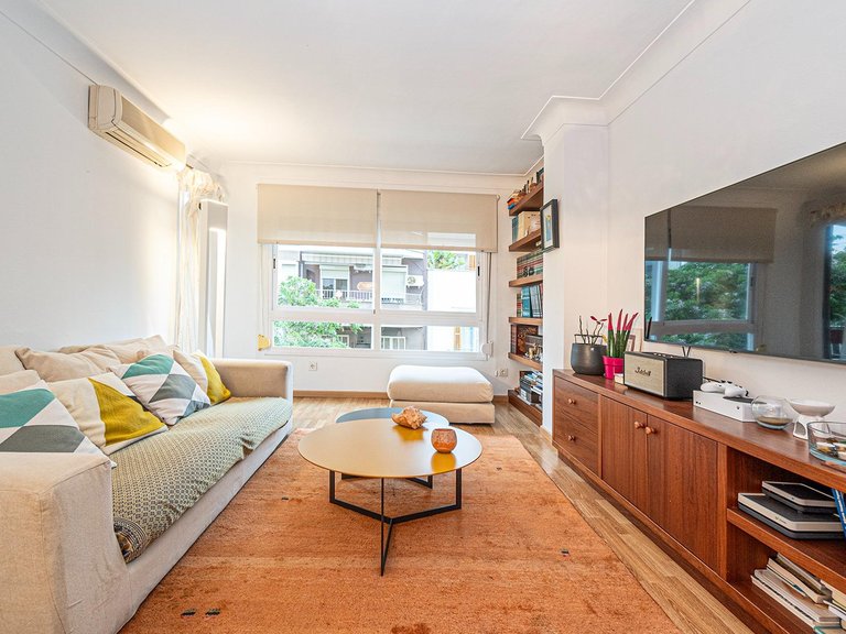 3-bedroom flat with balcony in Santa Catalina , Palma de Mallorca, Baleares 5