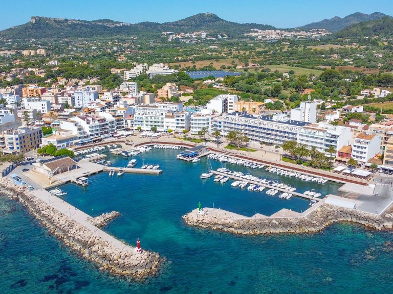 A Unique Opportunity in Cala Bona! Beachfront Restaurant, Café & Bar , Son Servera, Baleares 17