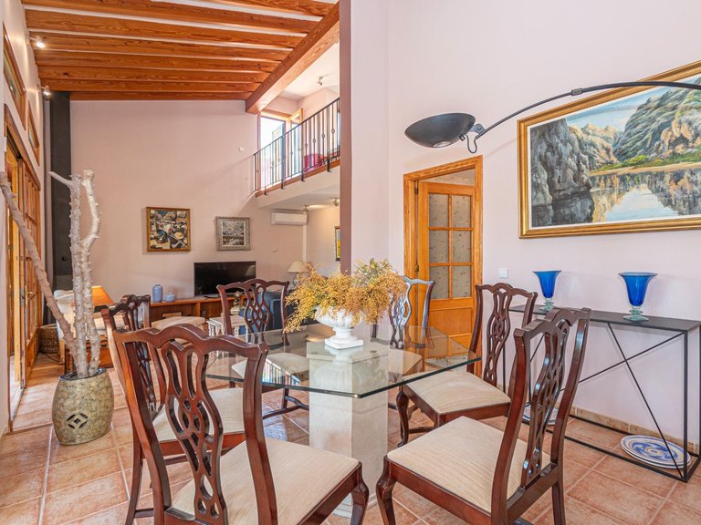 4-Bedroom Single-Story Villa with Private Pool and Mountain Views in Bunyola , Bunyola, Baleares 13