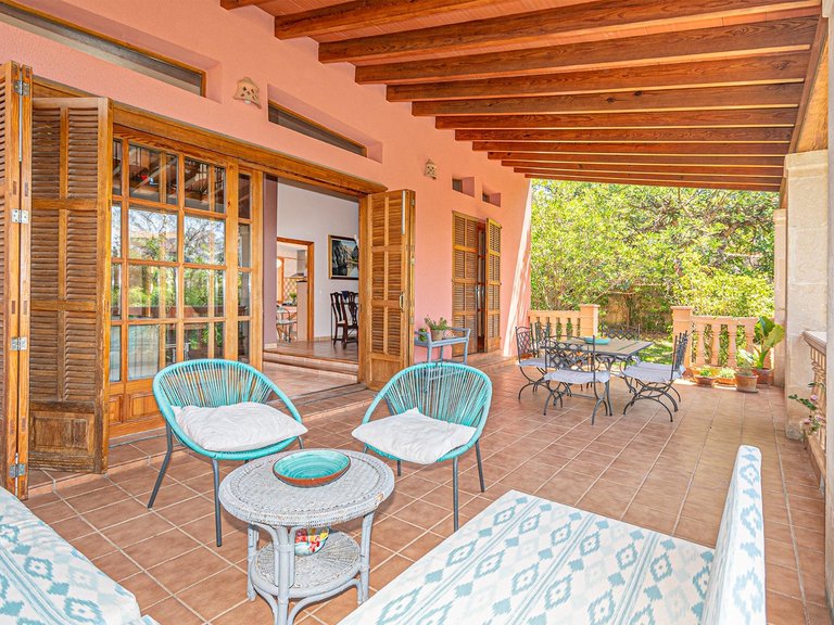 4-Bedroom Single-Story Villa with Private Pool and Mountain Views in Bunyola , Bunyola, Baleares 16