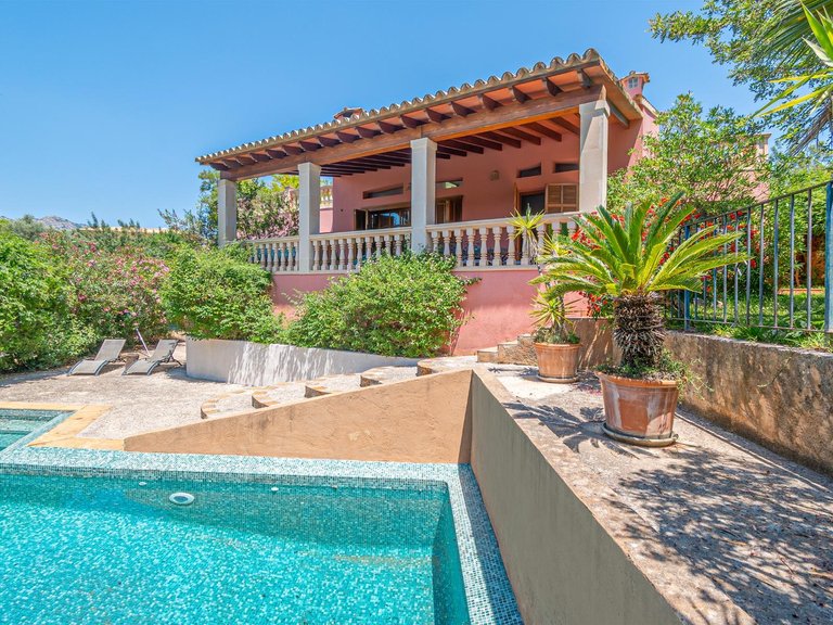 4-Bedroom Single-Story Villa with Private Pool and Mountain Views in Bunyola , Bunyola, Baleares 2